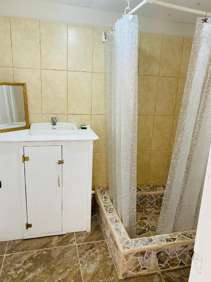 Blue Sky Rentals Utila Εξωτερικό φωτογραφία